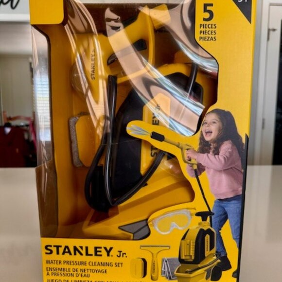 Stanley Jr. Water Pressure Cleaning Set, 5 Piece, BNIB, Ages 3 and Up - Picture 1 of 4